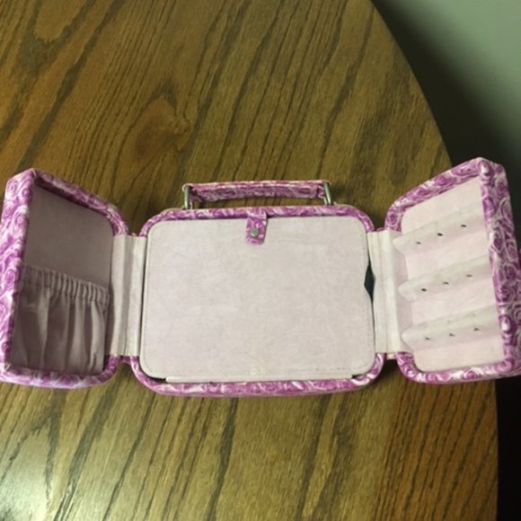 Hasi Hato Vintage Travel Jewelry Case - Picture 3 of 11